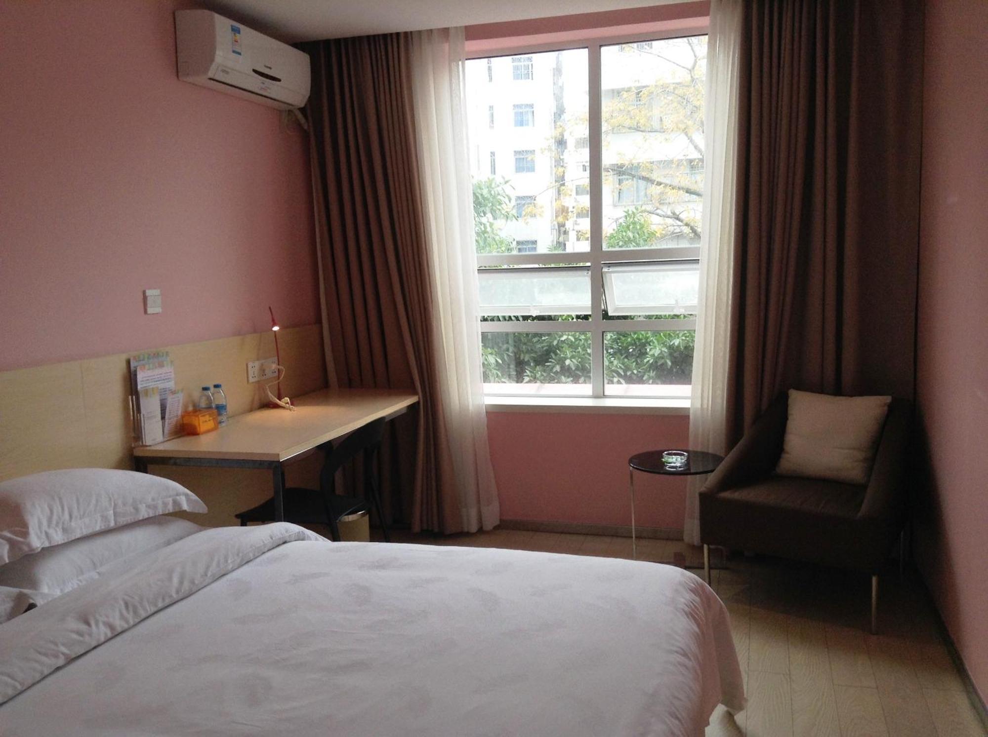 Colour Inn - She Kou Branch Shenzhen Camera foto